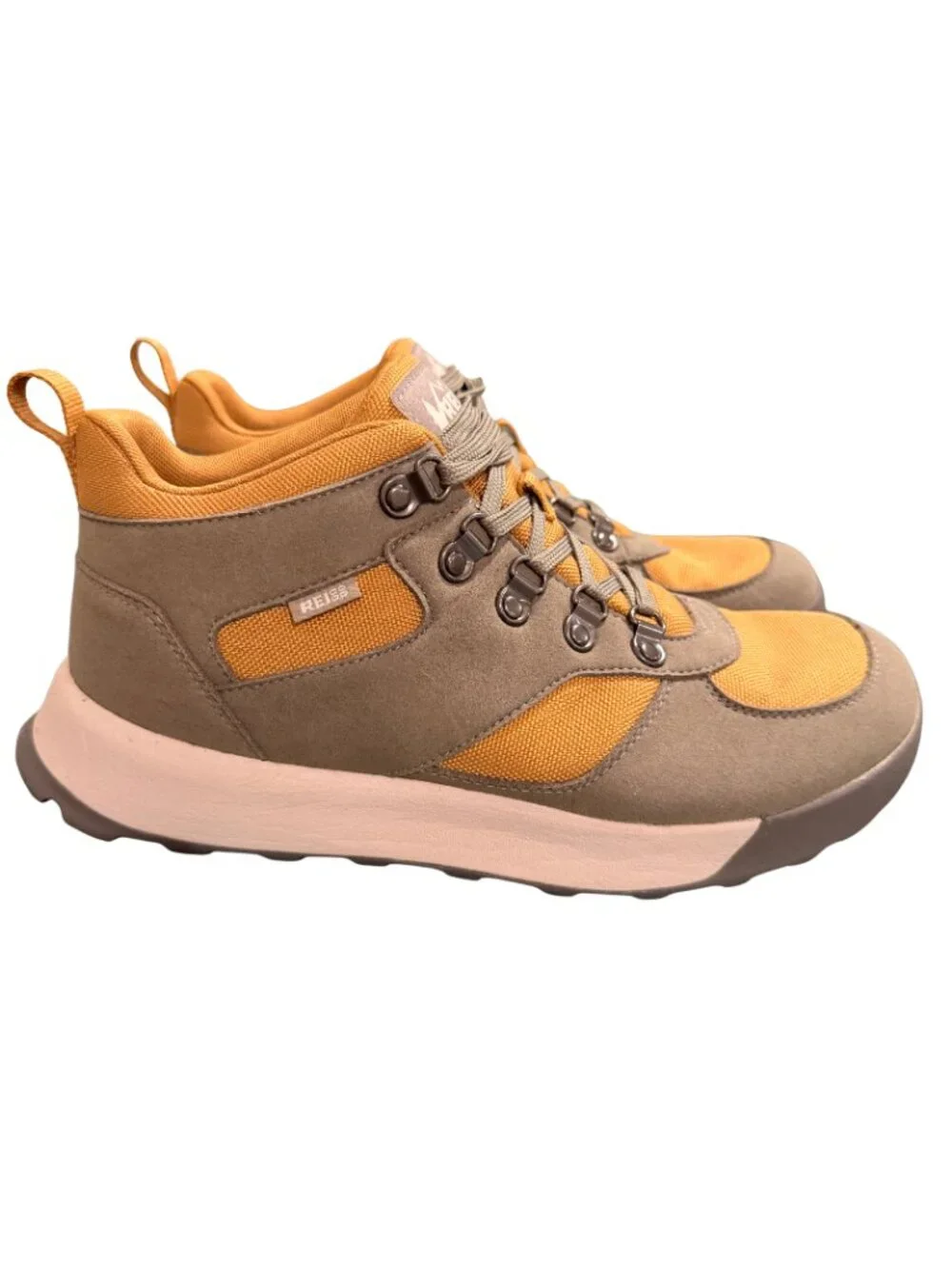 REI Co-op Trailmade Waterproof Hiking / Trekking Shoes Men’s 9.5 Gray Ochre